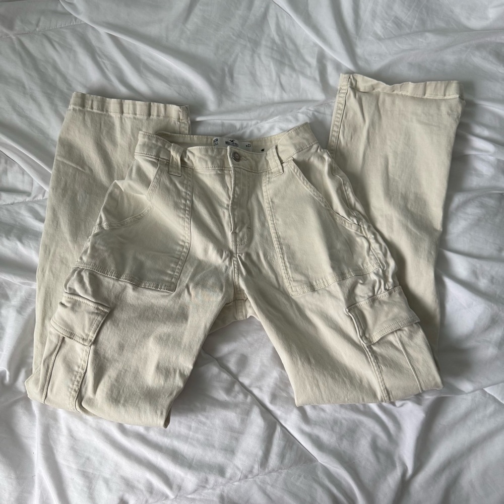 Hollister 00R W23 beige cream cargo pants